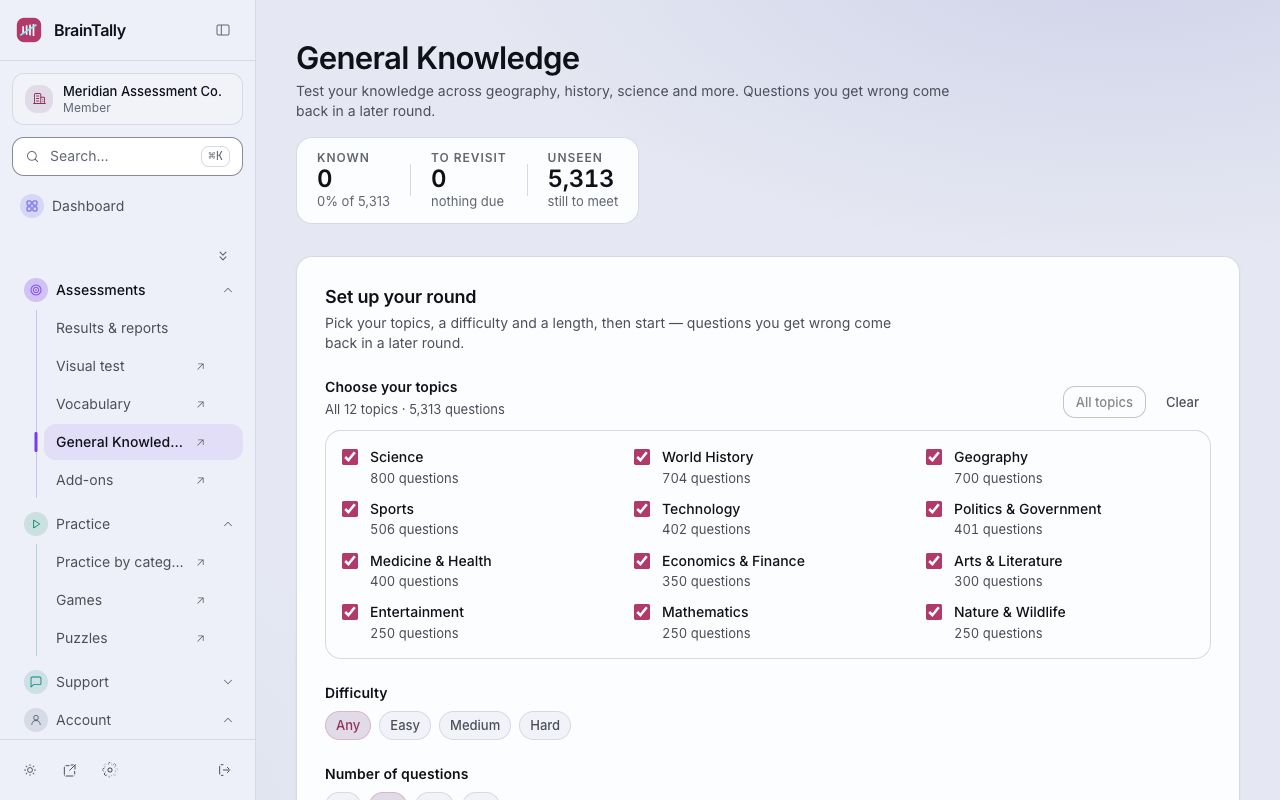 General knowledge: your progress, and the round you're about to play.